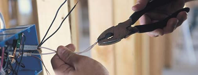 Electricians West Palm Beach FL: Don’t Hire Electricians West Palm Beach FL Before You Read This